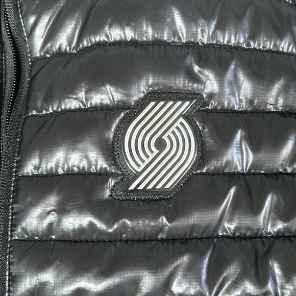 Portland Trail Blazers NBA puffy - Picture 3 of 4